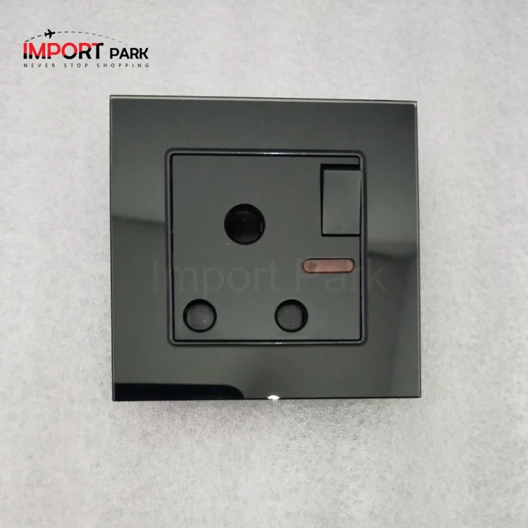 Glass Border 15A Round Socket Black